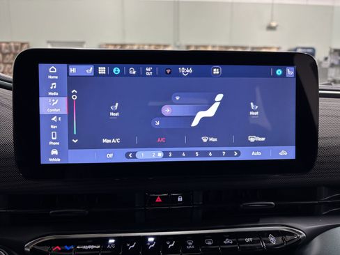 New 2025 FIAT 500 e image 17