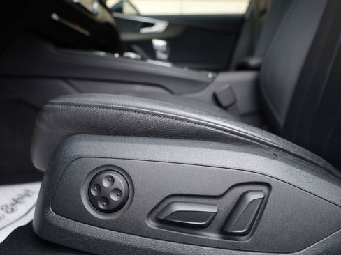 Used 2019 Audi A4 2.0T Premium FWD image 16