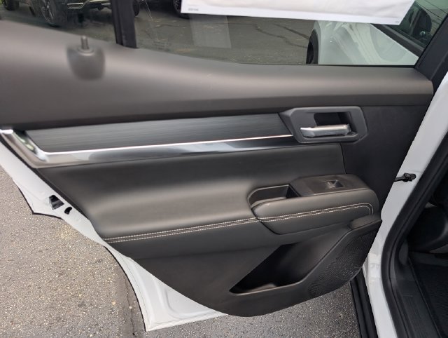 New 2027 GMC Terrain Elevation w/ Elevation Premium Package AWD/4WD image 10