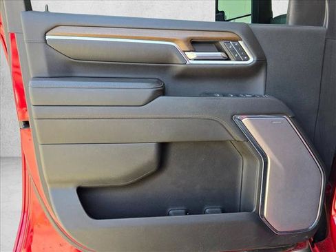 Used 2024 Chevrolet Silverado 3500 High Country w/ High Country Premium Package AWD/4WD image 10