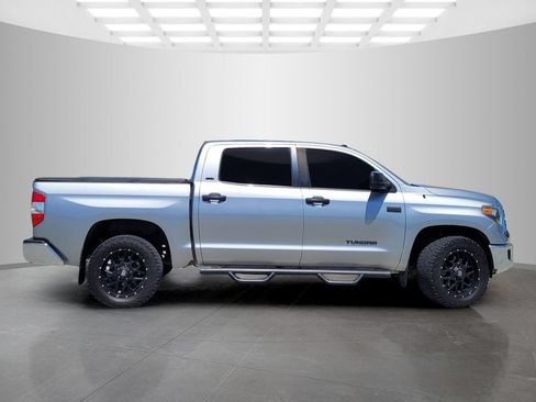 Used 2018 Toyota Tundra SR5 RWD image 3
