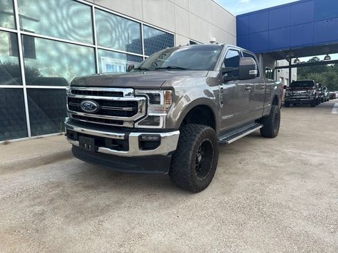 Used 2022 Ford F250 Lariat w/ Lariat Ultimate Package AWD/4WD image 4