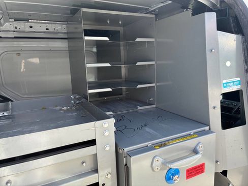 Used 2020 Ford Transit Connect XL image 17