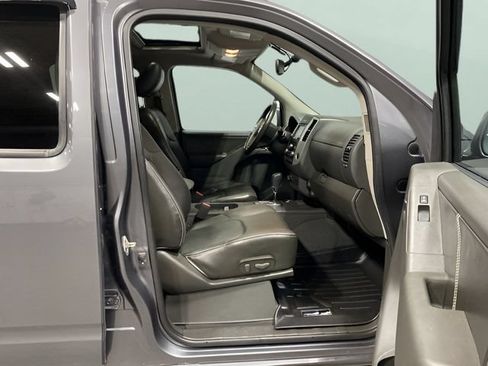 Used 2021 Nissan Frontier PRO-4X w/ Pro-4x Utility Package AWD/4WD image 27