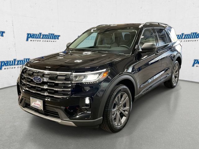 Used 2026 Ford Explorer Active w/ Active Comfort Package AWD/4WD image 1