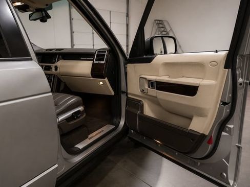 Used 2010 Land Rover Range Rover Autobiography AWD/4WD image 20
