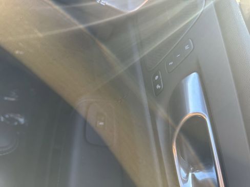 Used 2024 Volvo XC60 T8 Ultimate w/ Protection Package Premier image 35