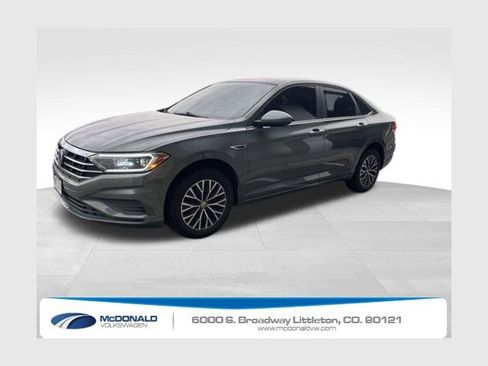 Used 2019 Volkswagen Jetta SEL image 1