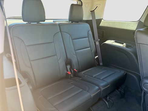 Used 2021 GMC Acadia AT4 w/ Technology Package AWD/4WD image 27