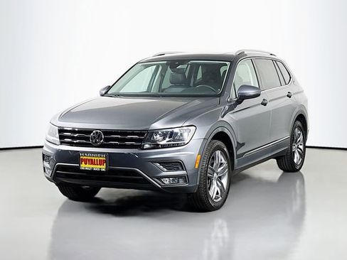 Used 2020 Volkswagen Tiguan SEL image 3