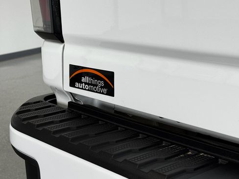 Used 2025 GMC Sierra 2500 AT4 image 49