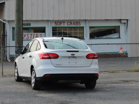Used 2017 Ford Focus S FWD image 6