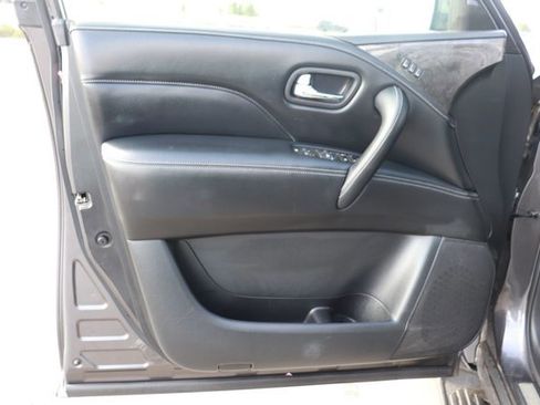 Used 2022 INFINITI QX80 Luxe image 8