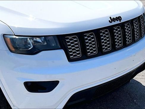 Used 2019 Jeep Grand Cherokee Altitude RWD image 33