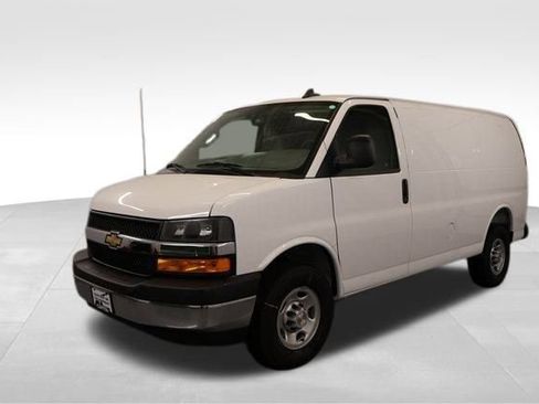 New 2025 Chevrolet Express 2500 w/ Driver Convenience Package RWD image 16