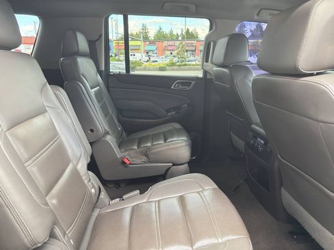 Used 2020 GMC Yukon XL Denali RWD image 21