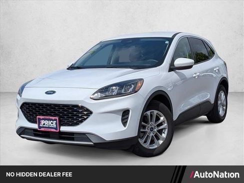 Used 2020 Ford Escape SE FWD image 1