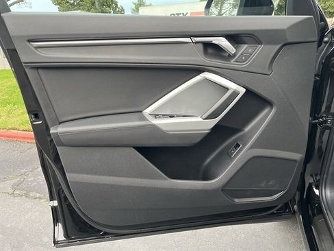 Used 2021 Audi Q3 2.0T Premium Plus w/ Premium Plus Package image 27