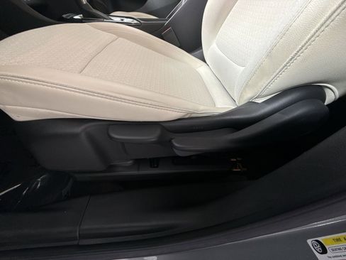 Used 2024 Buick Encore GX Preferred FWD image 14