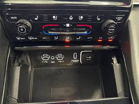 Used 2023 Jeep Grand Cherokee 4WD 4xe w/ Luxury Tech Group II image 48
