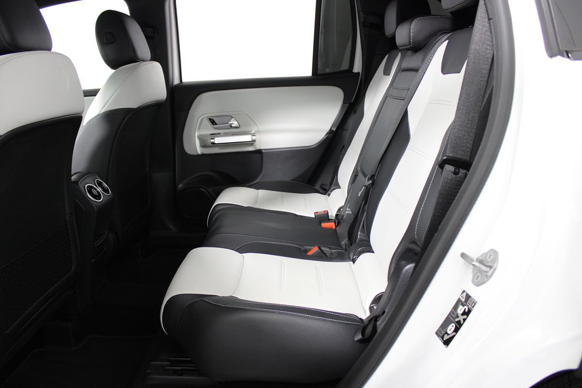 Used 2021 Mercedes-Benz GLB 250 image 25