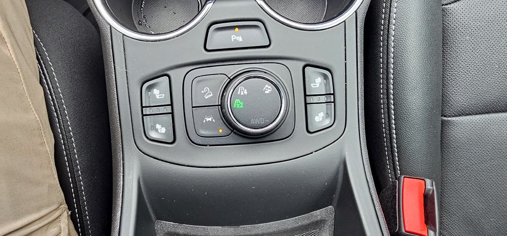 Used 2024 GMC Terrain SLT w/ Tech Package AWD/4WD image 22