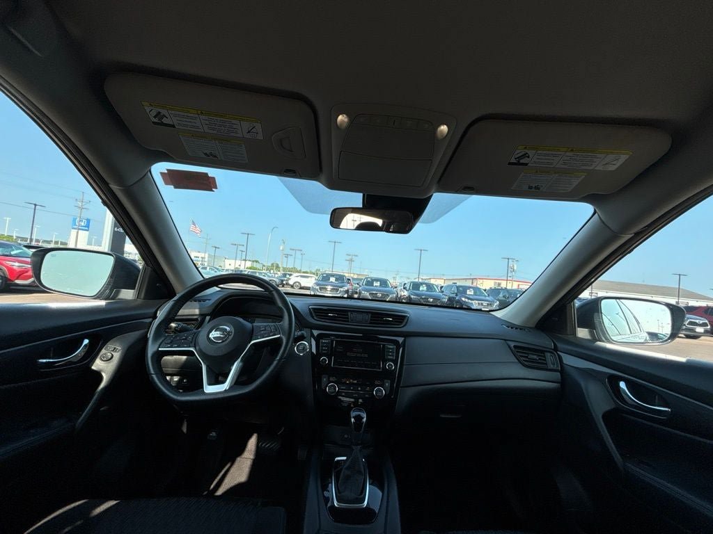 Used 2020 Nissan Rogue SV AWD/4WD image 27