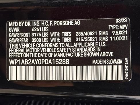 Certified 2023 Porsche Cayenne S AWD/4WD image 36