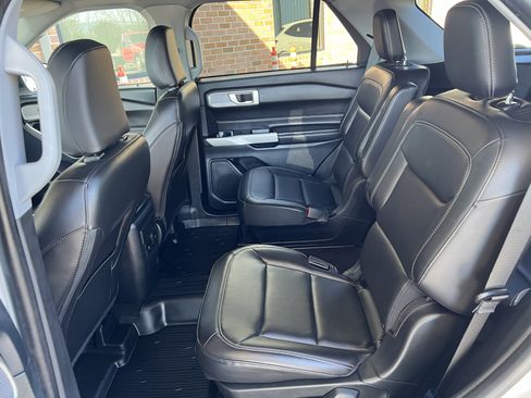 Used 2023 Ford Explorer XLT w/ Equipment Group 202A image 21