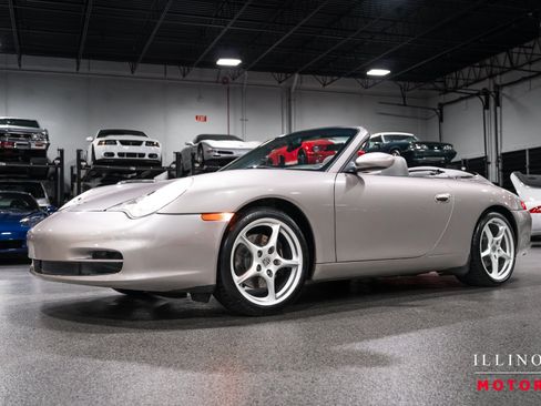 Used 2003 Porsche 911 Carrera RWD image 1