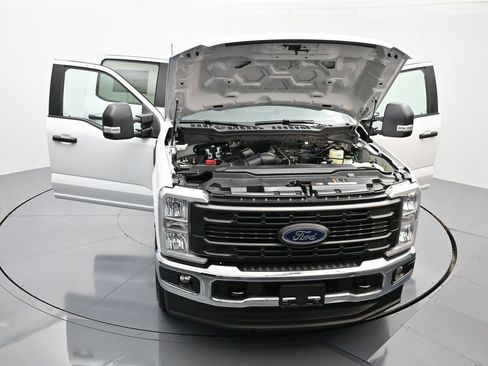 New 2026 Ford F250 XL w/ XL Chrome Package AWD/4WD image 46