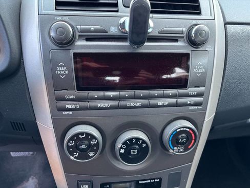 Used 2011 Toyota Corolla S FWD image 29