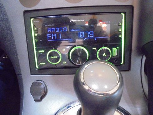 Used 2007 Pontiac Solstice Convertible RWD image 15