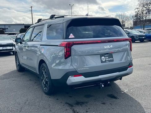 New 2026 Kia Carnival EX FWD image 9