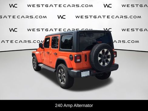 Used 2018 Jeep Wrangler Unlimited Sahara w/ Cold Weather Group AWD/4WD image 7