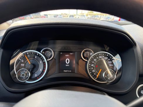 Used 2019 RAM 2500 Big Horn AWD/4WD image 16