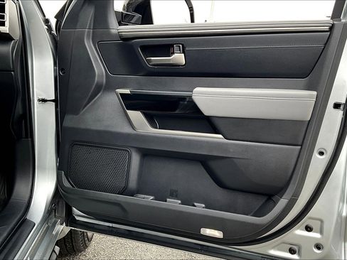 Used 2025 Toyota Tundra Limited image 23