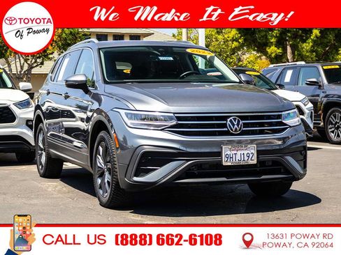 Used 2022 Volkswagen Tiguan SE w/ Panoramic Sunroof Package AWD/4WD image 1