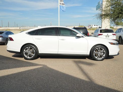 Used 2024 Honda Accord EX image 4