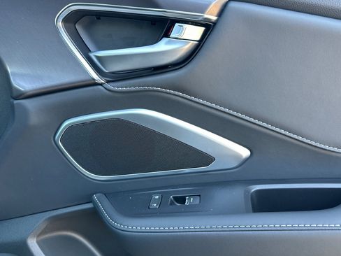 New 2025 Acura RDX SH-AWD image 16