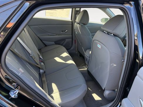 New 2026 Hyundai Elantra Blue image 18