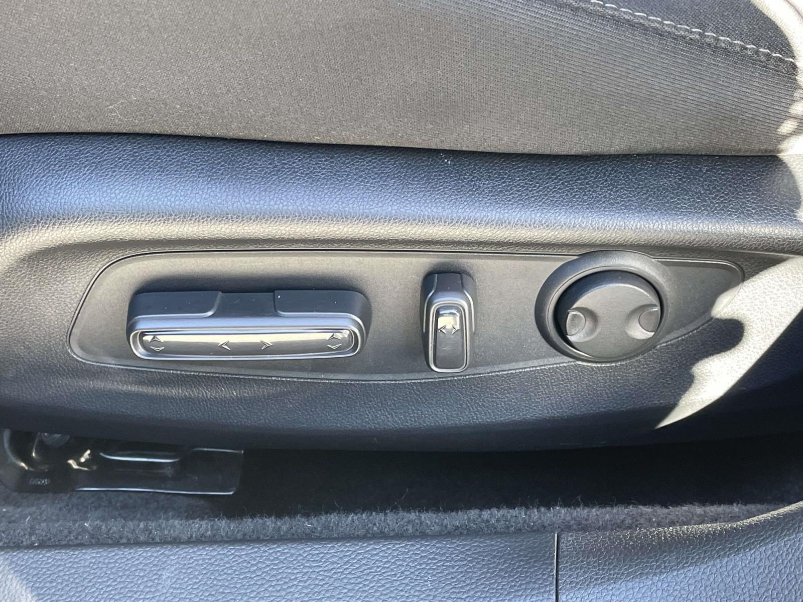 Used 2025 Honda Accord SE image 14