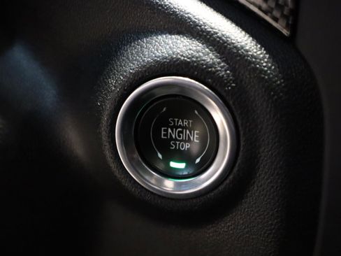 Used 2020 GMC Sierra 1500 SLT w/ SLT Premium Plus Package AWD/4WD image 32