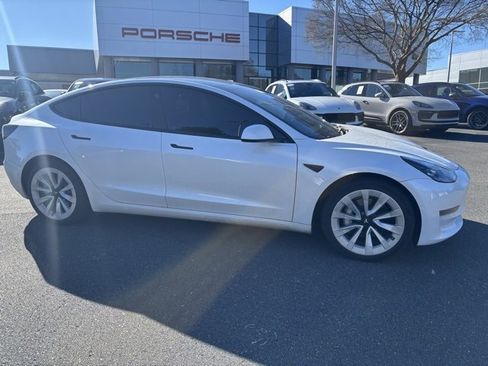 Used 2022 Tesla Model 3 Long Range image 1