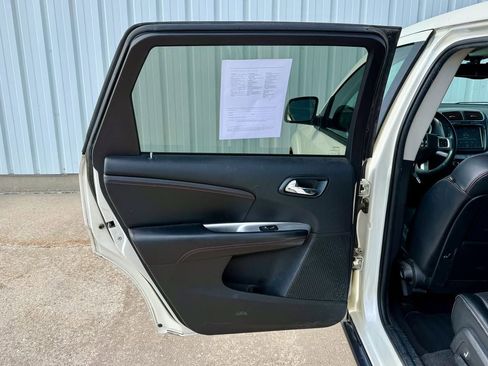 Used 2015 Dodge Journey R/T w/ Flexible Seating Group AWD/4WD image 16