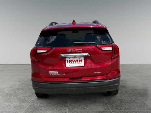 Used 2022 GMC Terrain SLE w/ Driver Convenience Package AWD/4WD image 4
