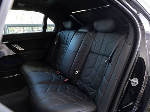 Used 2025 BMW 740i RWD image 22