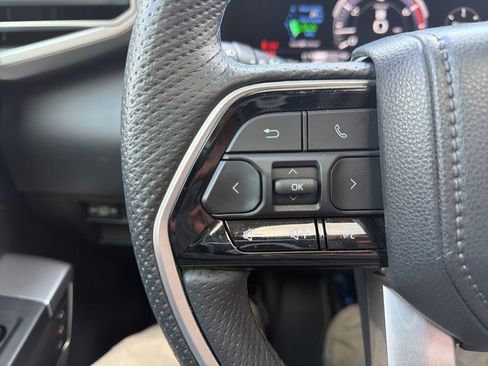 Used 2023 Toyota Tundra Platinum image 29