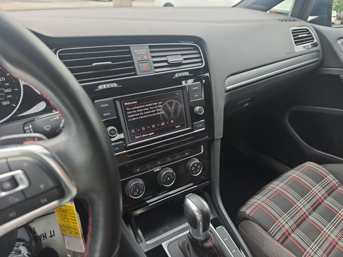 Used 2018 Volkswagen GTI S FWD image 19