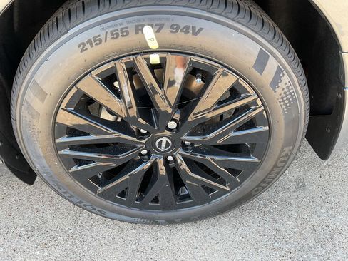 New 2026 Nissan Altima 2.5 SV FWD image 7